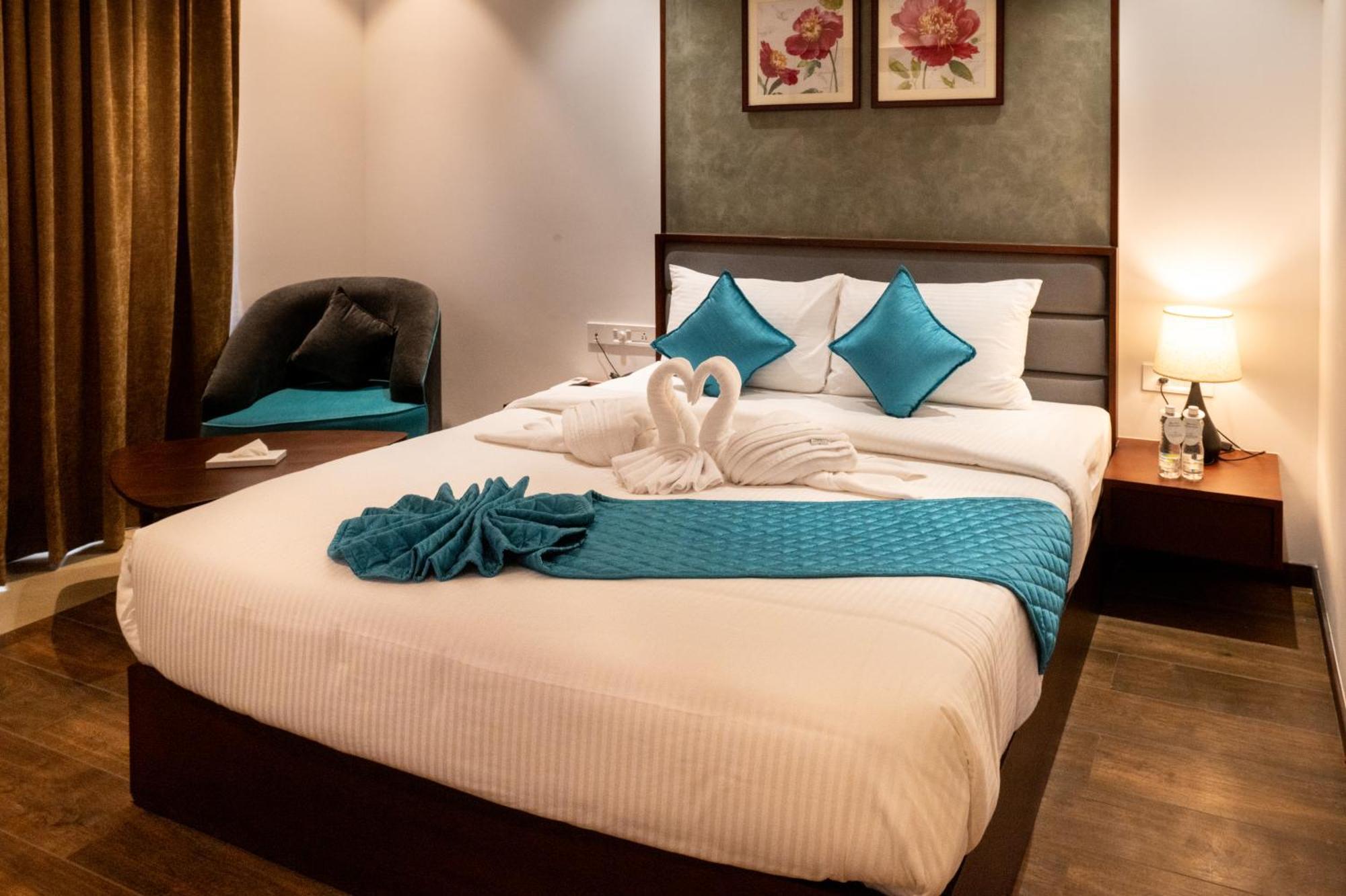 Gokulam Park Guruvayur Hotel Bagian luar foto